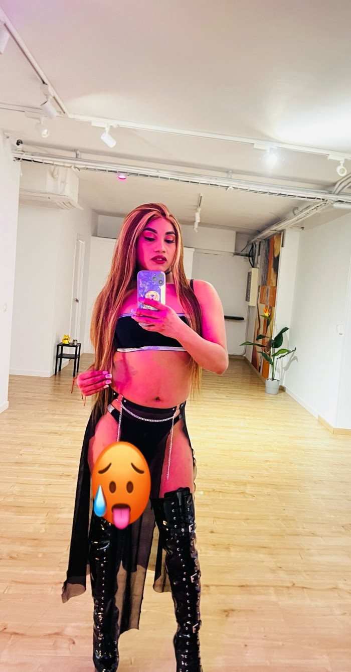 SEXI TRANS ACTIVA Y DOMINANTE CON GANAS DE FOLLAR