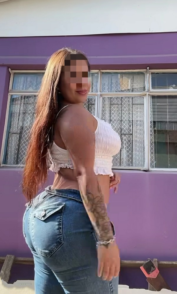 Explosiva muy enrolladora e independiente