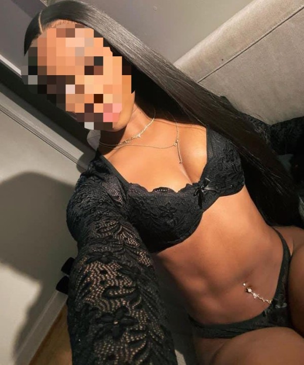 Golosa ,fiestera y perversa morena .nueva en tu ciudad