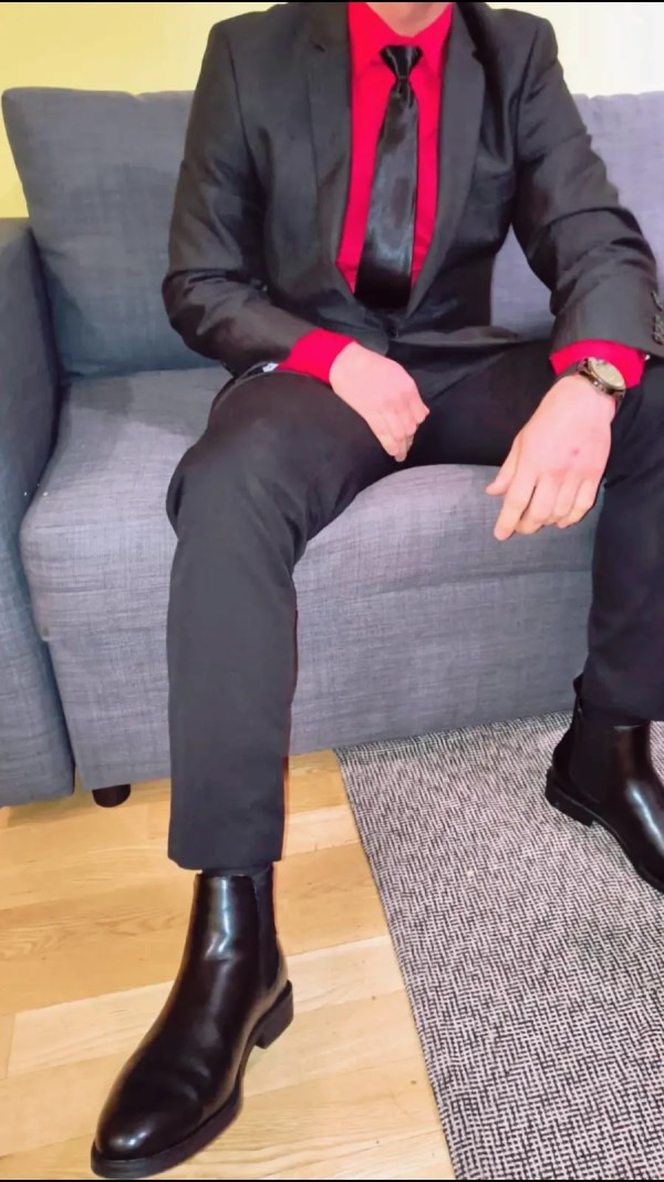 E L E G A N T E & D I F E R E N T E