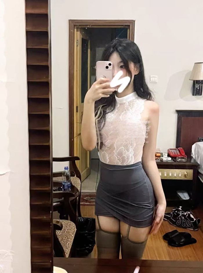 2 chicas juntas durante 1h 110