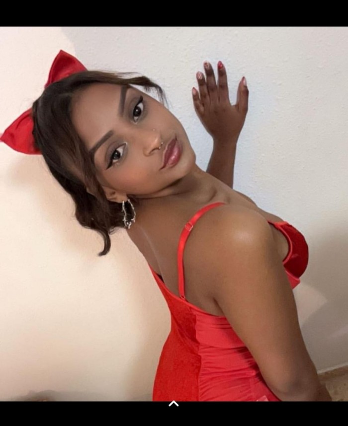 ARDIENTE Y DE COÑITO CALIENTE BOMBA LATINA