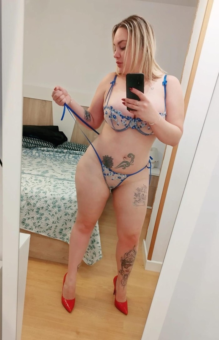Tamara, Preciosa rubia paraguaya por Valdepeñas