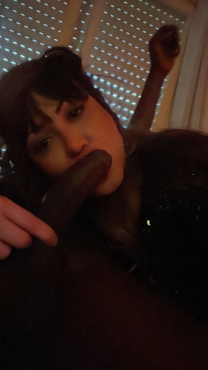 hermosa viciosa DISCRECION TOTAL; MASAJE DUCHA