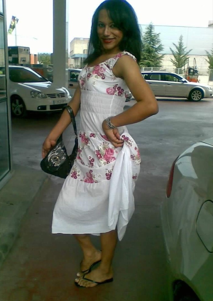 Vergona cargada de leche viciosa y fiestera