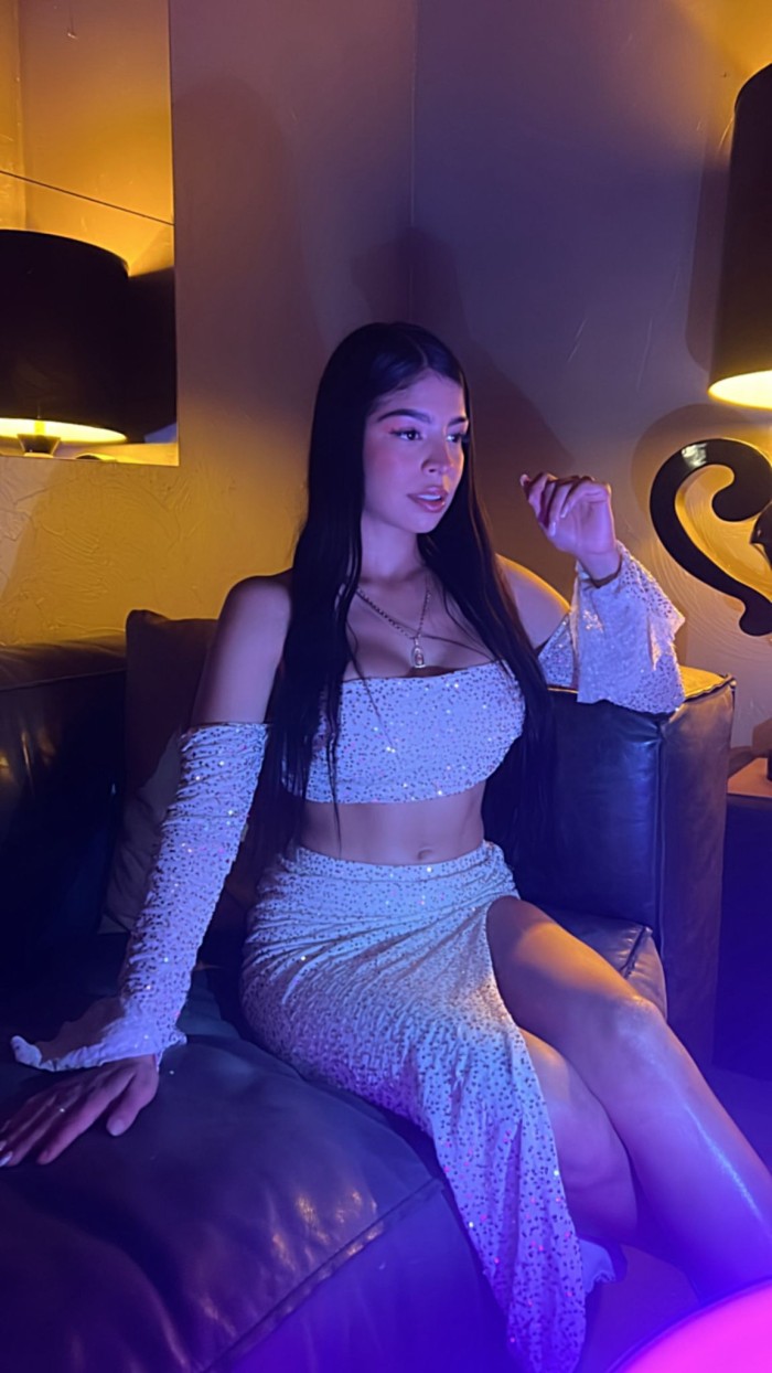 Luci cariñosa y sensual