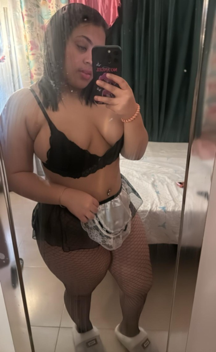 MULATA CON RICAS TETAS PARA UNA CUBANA