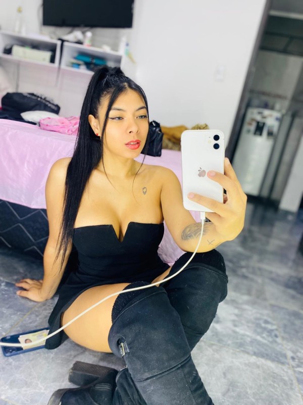 Charlotte -chica colombiana -19 años -BarelonaHosp