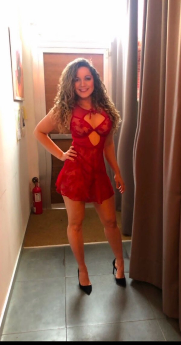 ANITA BELLEZA EXÓTICA DE BRASIL EN LA SEU D’URGUELL ANDORRA-