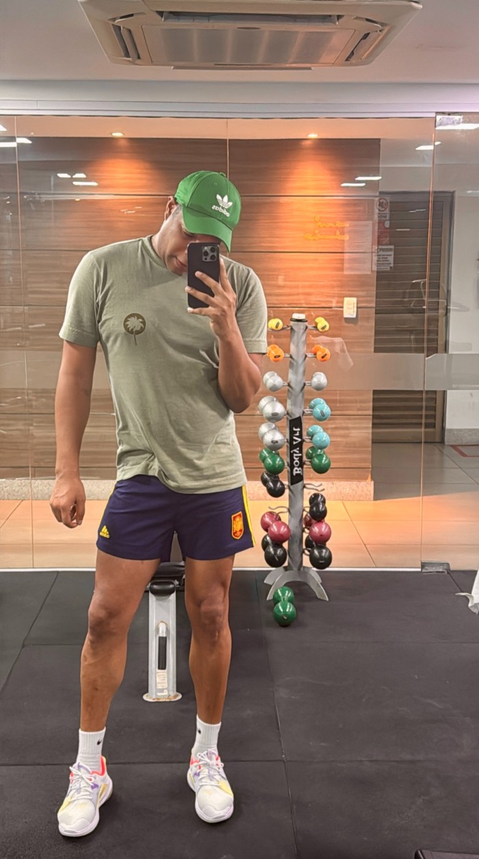 Ricardo morenazo Brasileño Súper cañero y morboso.