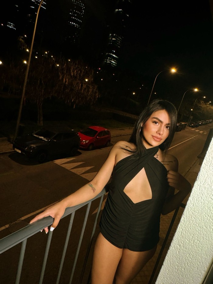Antonella, preciosa joven impresionante en Madrid