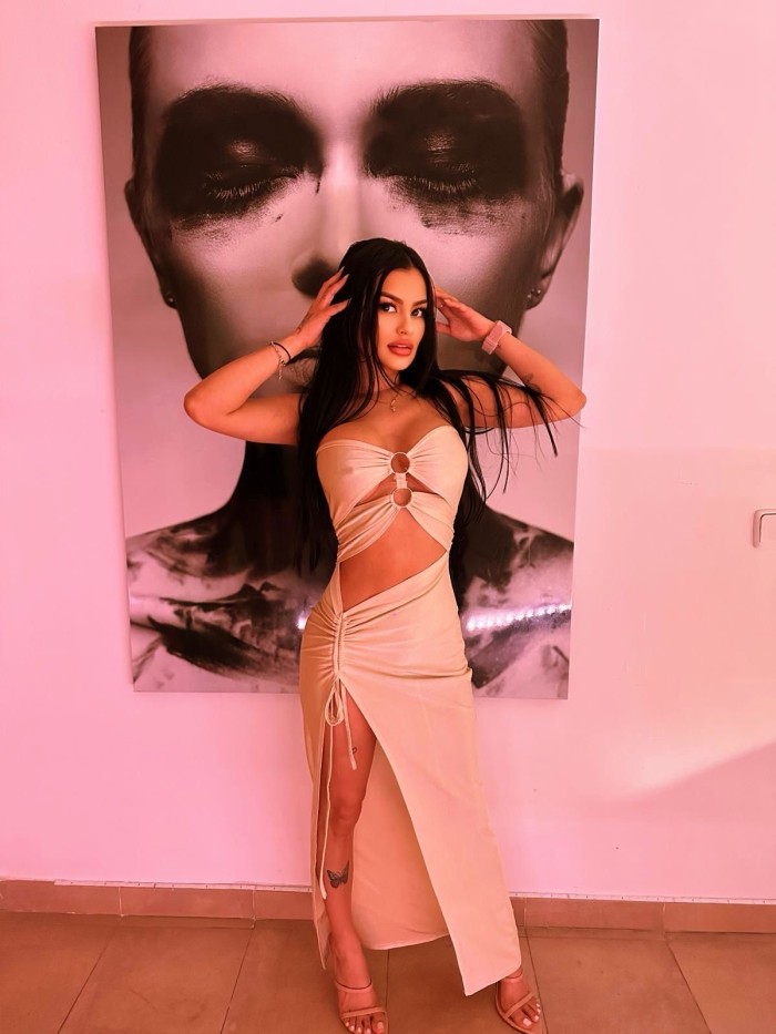 Antonella, preciosa joven impresionante en Madrid