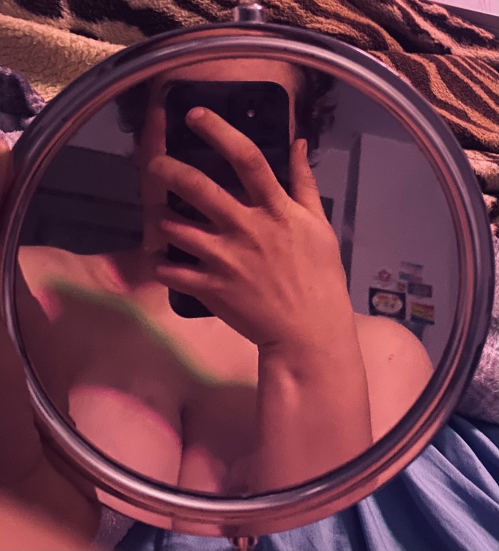 Chica joven y fogosa