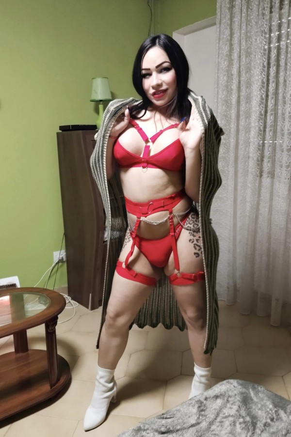 Chica latina venezolana con ganas de ti