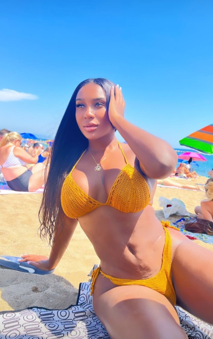 CATTY ARDIENTE TROPICAL MORENA  FIESTERA FUGOSA