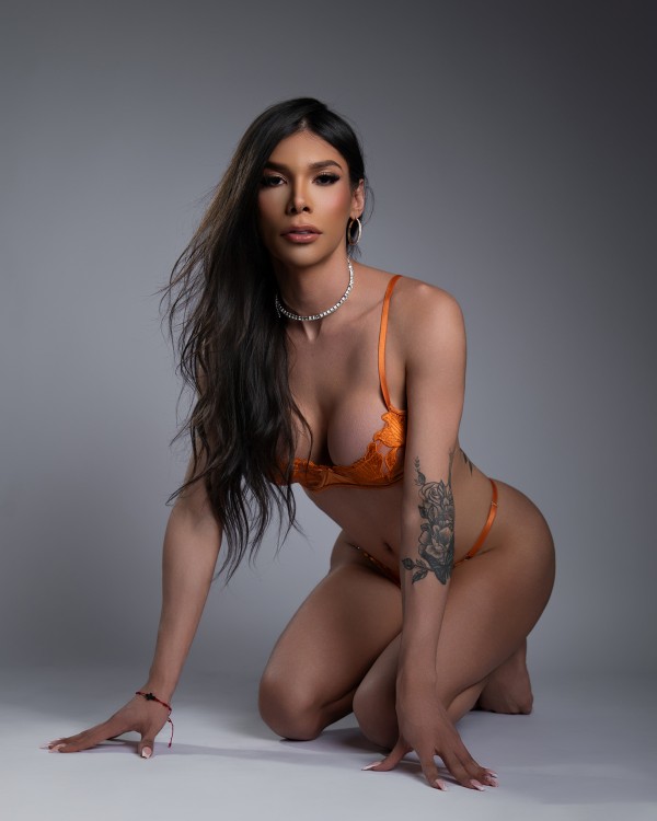 Dispuesta todoContigo mis amores bombón Colombiano