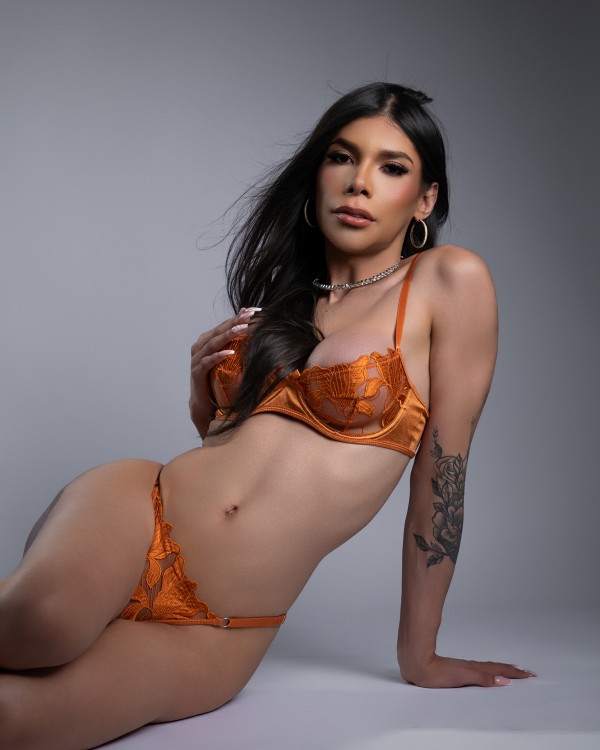 Dispuesta todoContigo mis amores bombón Colombiano