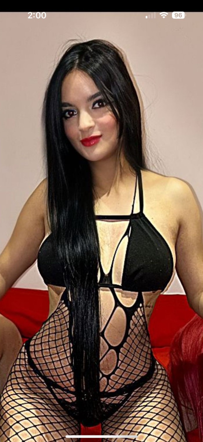 CON GANAS DE MUCHA FIESTA YCHUPARTE LA POLLA