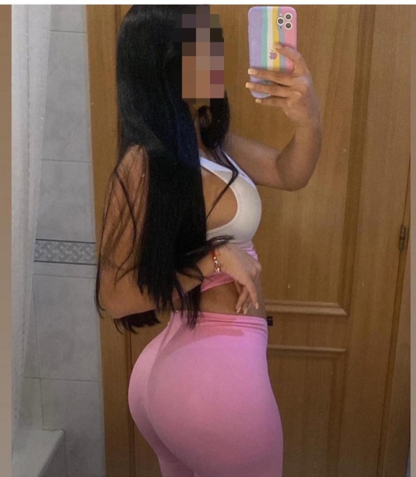 GUAPA ATRACTIVA ENCANTADORA FIESTERA EN GRANADA