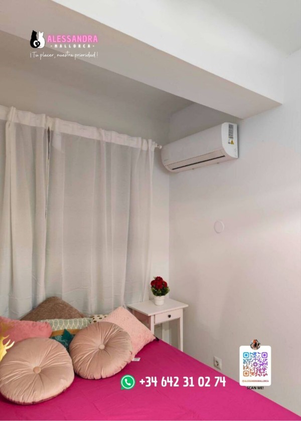 PLAZAS DISPONIBLES EN PALMA DE MALLORCA. MODELOS JOVENES Y DELGADAS