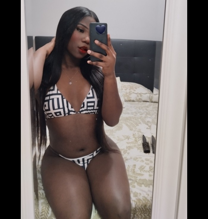 Morena Ardiente dispuesta a tenerte