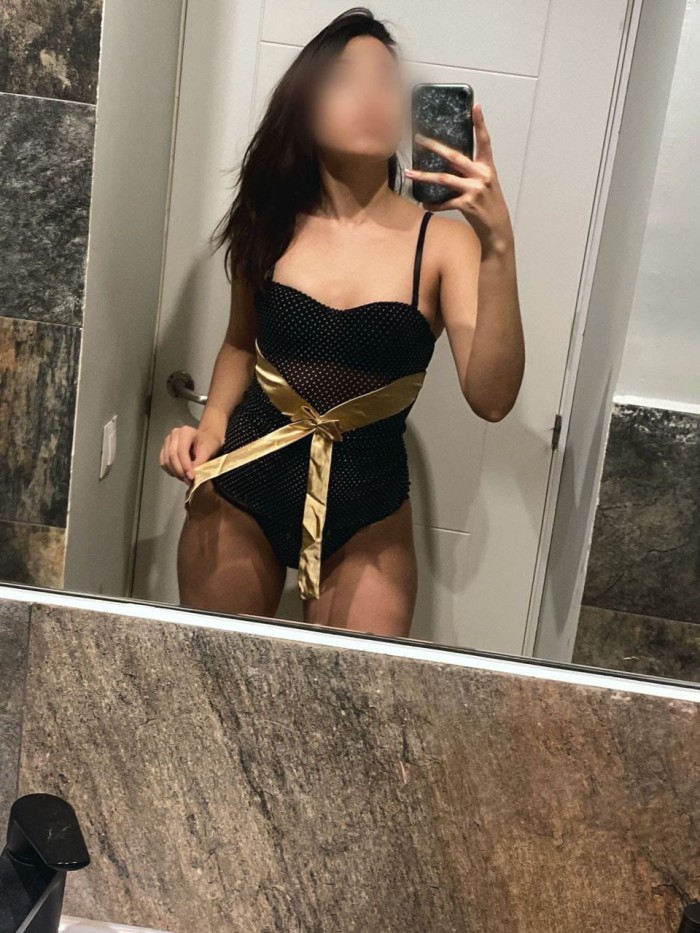 TUS AMIGAS DE VALLECAS….UN MUNDO DE PLACER