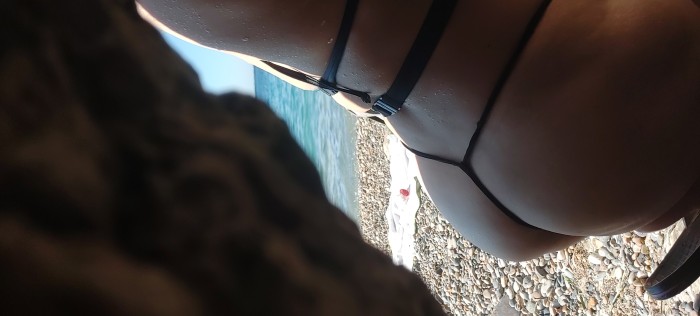 Recién llegada guarra y un rico griego