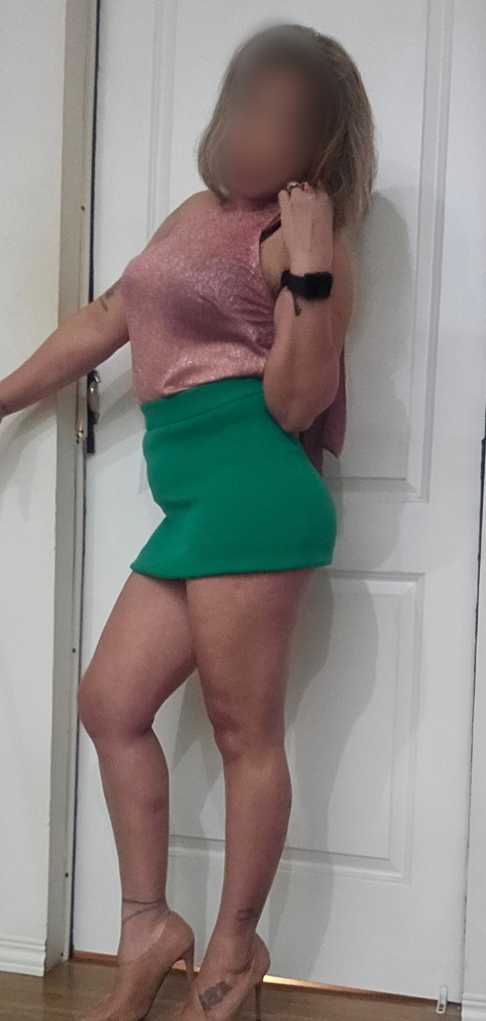 Warrita tetona muy complaciente