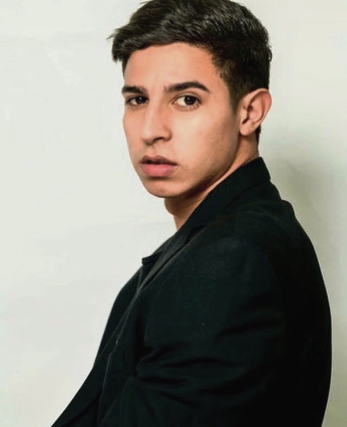 Mateo chaval morbosete caliente masajes discreto