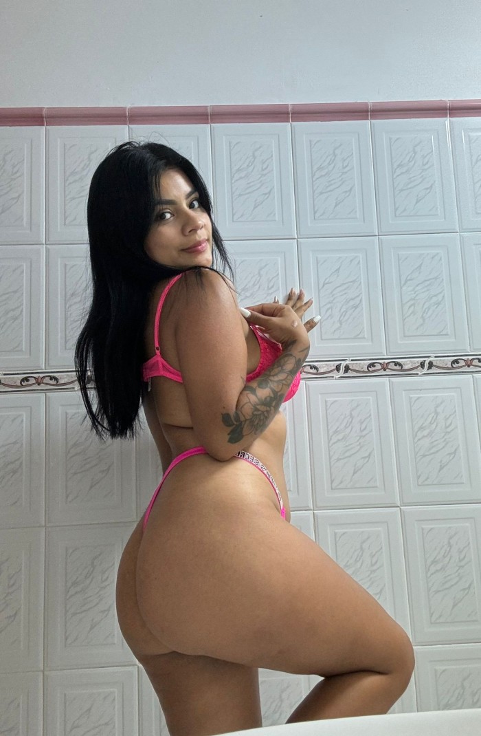 !!! CARIÑOSA Y DIVERTIDA (VIA JULIA)