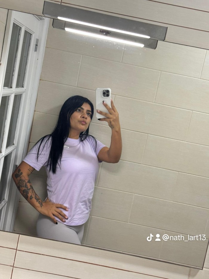 !!! CARIÑOSA Y DIVERTIDA (VIA JULIA)