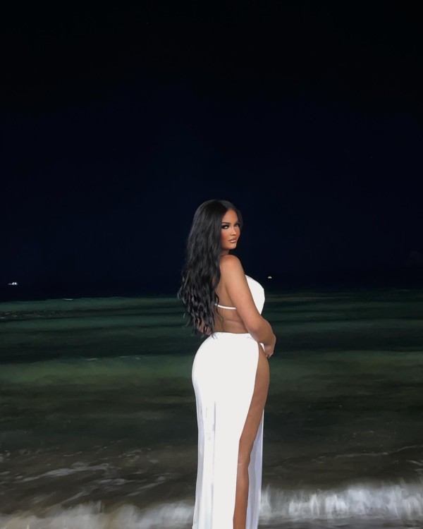 AlICANTE NEW Ts LATINA DE GRANDES CURVAS ROLES FIESTAS SALIDAS