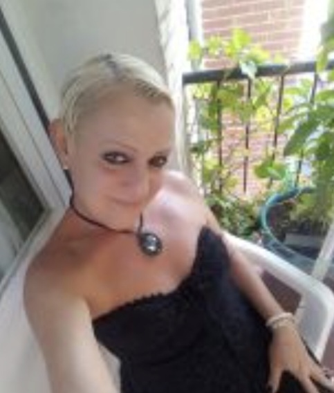 Soy una trans brasileña extrovertida.simpatica.y c