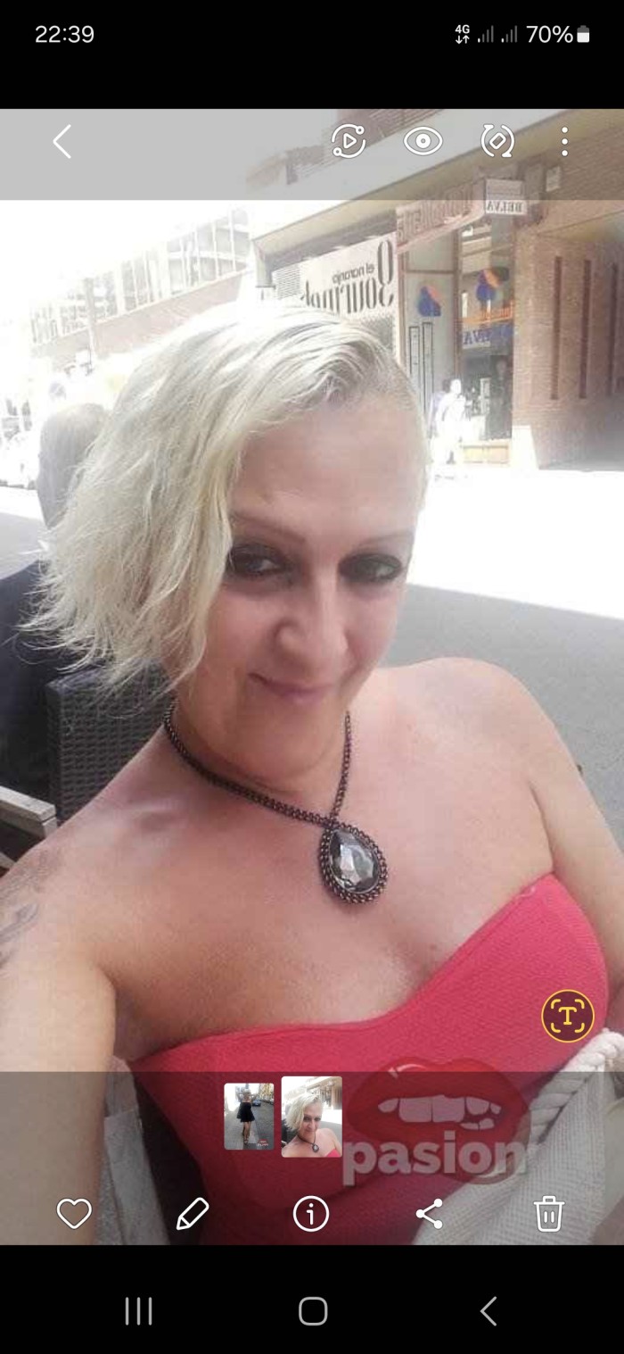 Soy una trans brasileña extrovertida.simpatica.y c