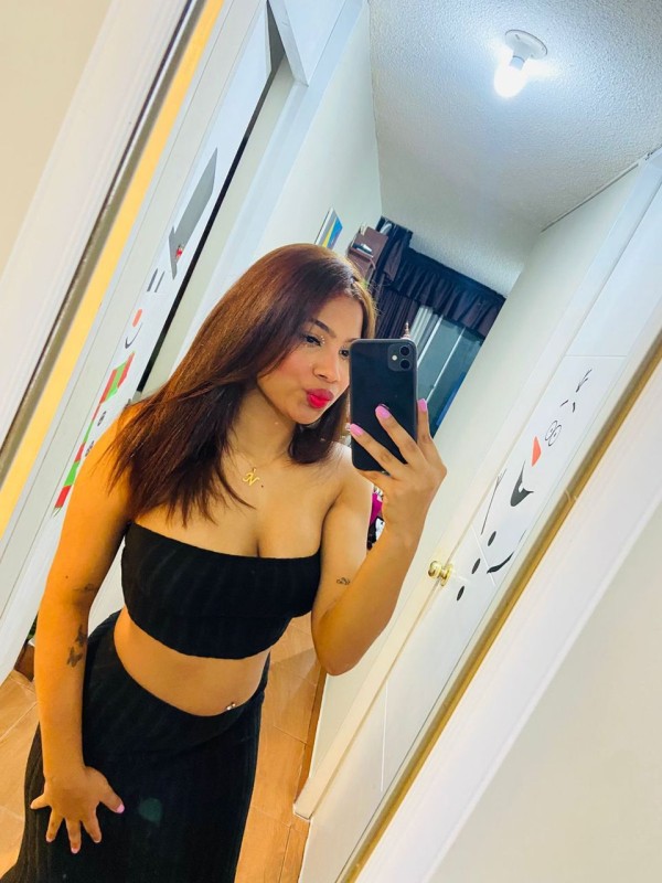 Laurisilva 1, nicole 19 Años, venezolana