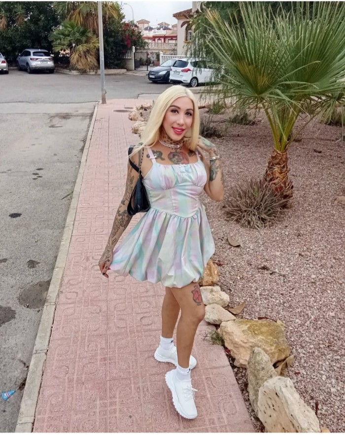 2M-ALANA UN TRANS CON GANAS DE FOLLAR