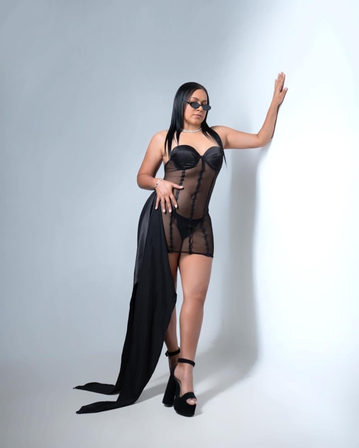 Hermosa latina con ganas de comerme el mundo