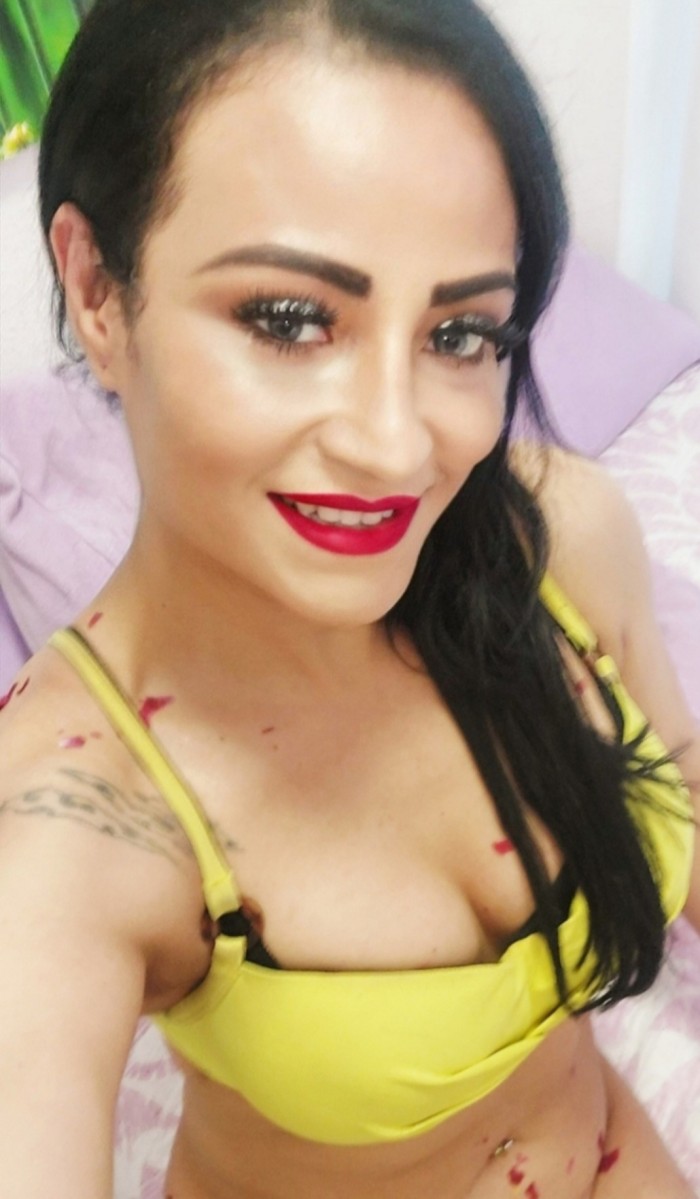 ACTIVA Y PASIVA BESOS DE LENGUA FRANCÉS NATURAL