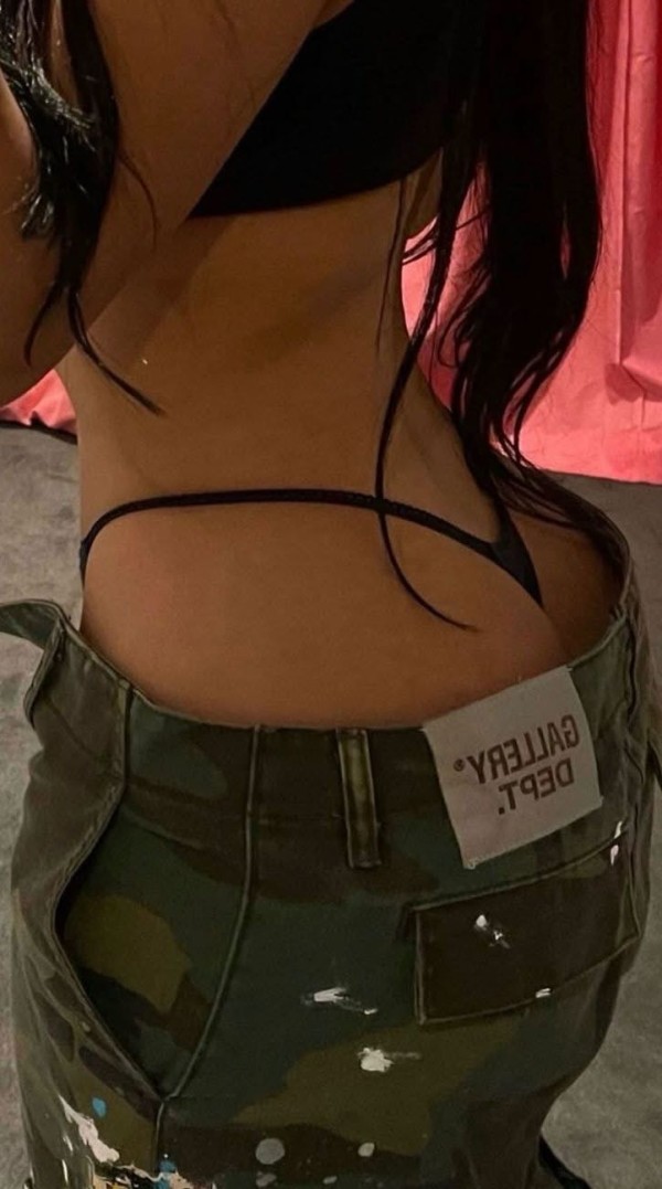 VICTORIA MORENA CON CURVAS DE INFARTO