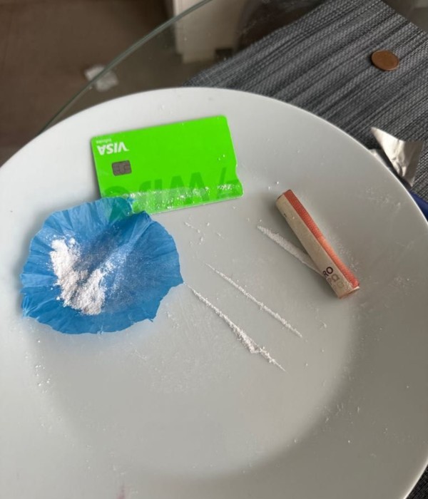 PERRA FIESTERA Y DOMINANTE  ACTIVA MUY CAÑERA Y CARGADA DE MUCHA LECHE