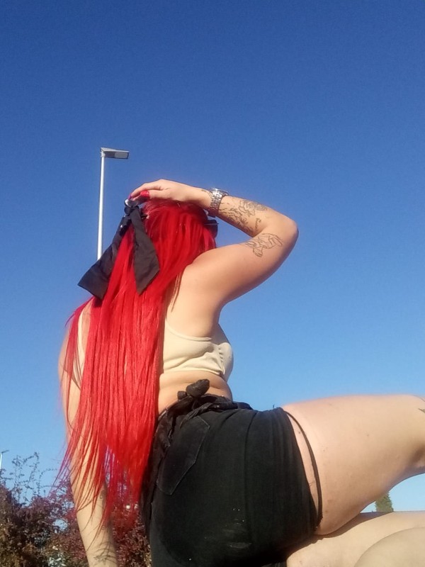 TRAVESTI GUARRISIMA CON GANAS DE QUE ME TALADREN