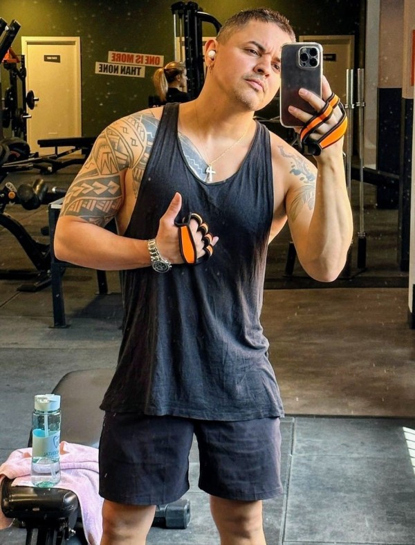 Eduardo Latino Caliente En Madrid