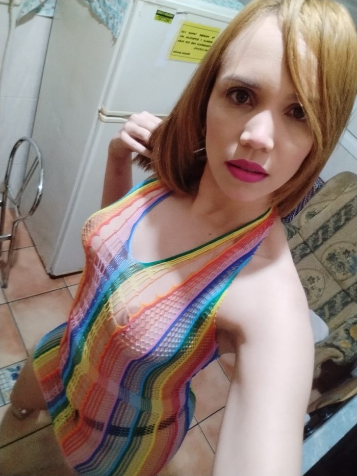 Míriam cariñosa y plancetera!!!