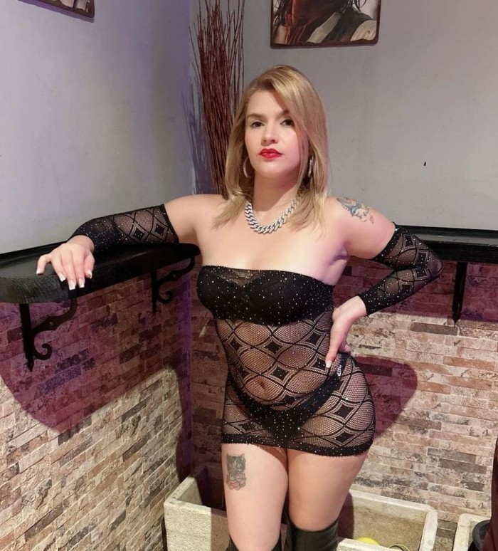 TU COMPLICE PERFECTA /SALIDAS 24H