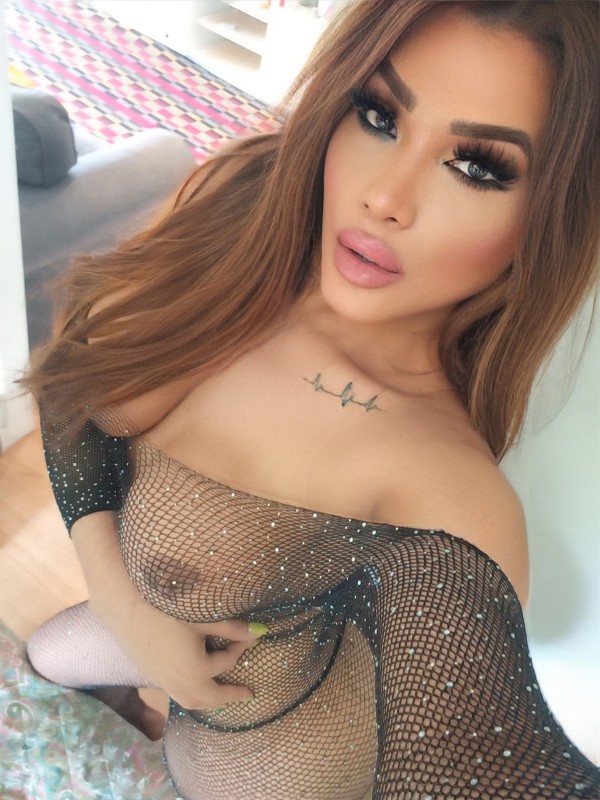 Sin control y sin imitaciones soy lo q busca