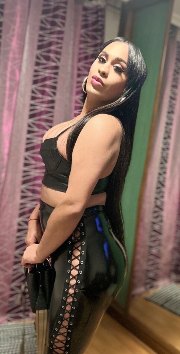 Soy hermosa koral guarra hermosa mulata