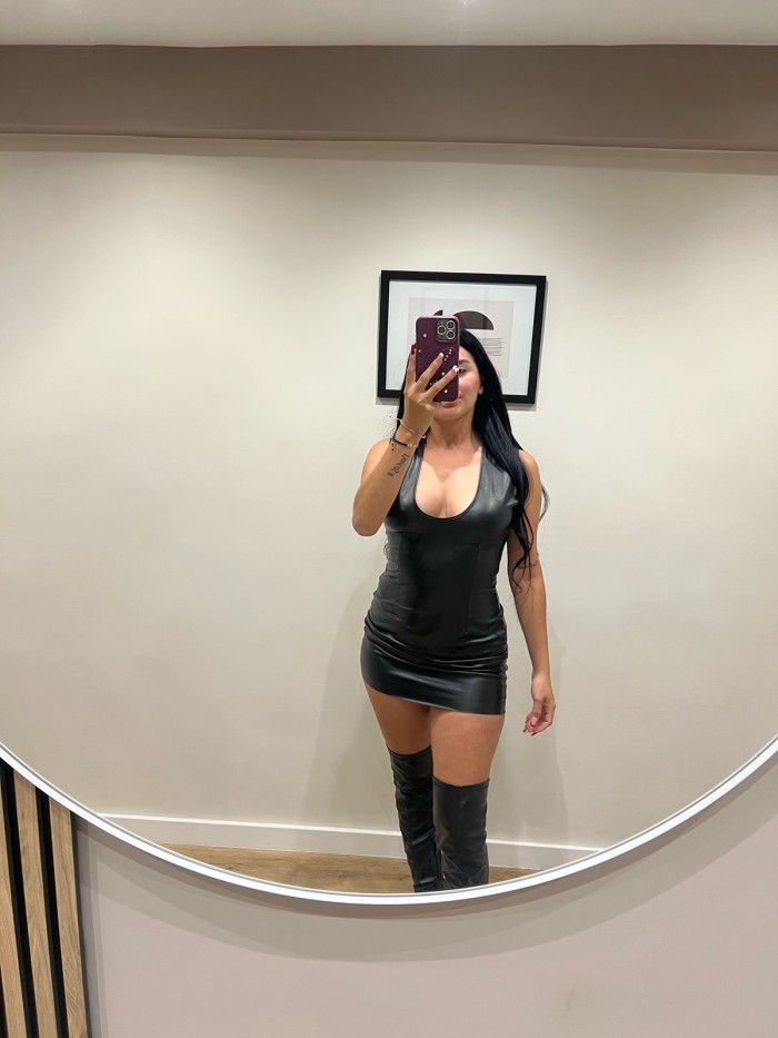 Celeste linda colombiana encantadora