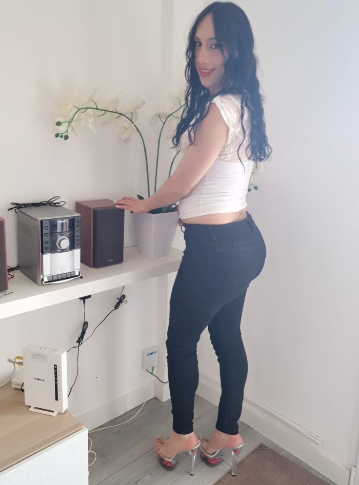 Isis Fox, trans ardiente para cumplir tus deseos