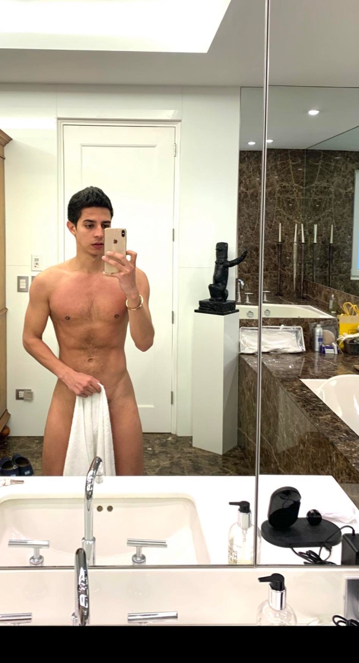 LATINO MODELO JOVEN 24 AÑOS DISCRETO PATRAIX SOBRE
