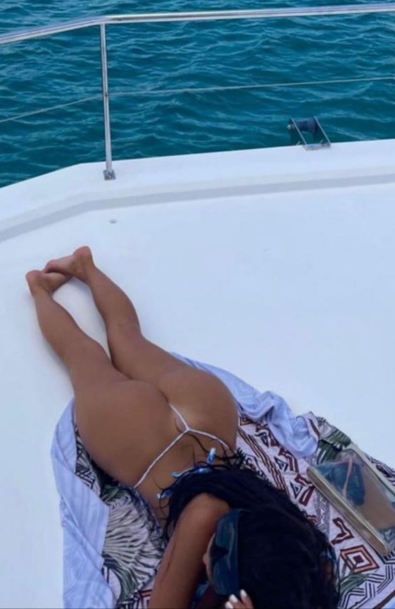 MORENAZA Victoria una mulata con grandes caderas pecho natural, simpática y